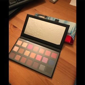 NEW Kylie Cosmetics Sipping Pretty Eye Palette